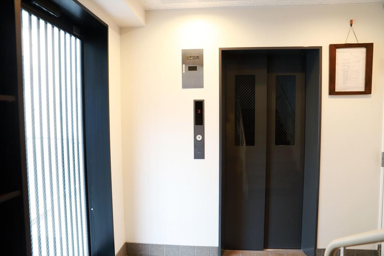 Hostel Taichi House Osaka Exterior photo